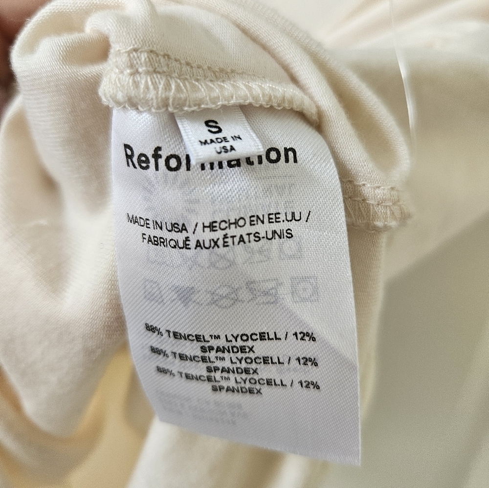 Reformation Off-Shoulder Cream Top - Picture 5 of 5